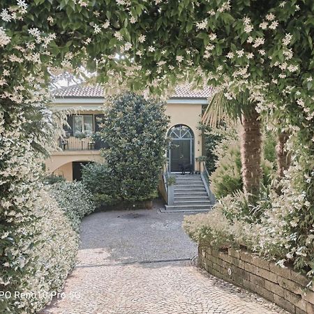 Rose'S Garden - Zona Tranquilla - Vicino Torino Apartment Pino Torinese Exterior photo